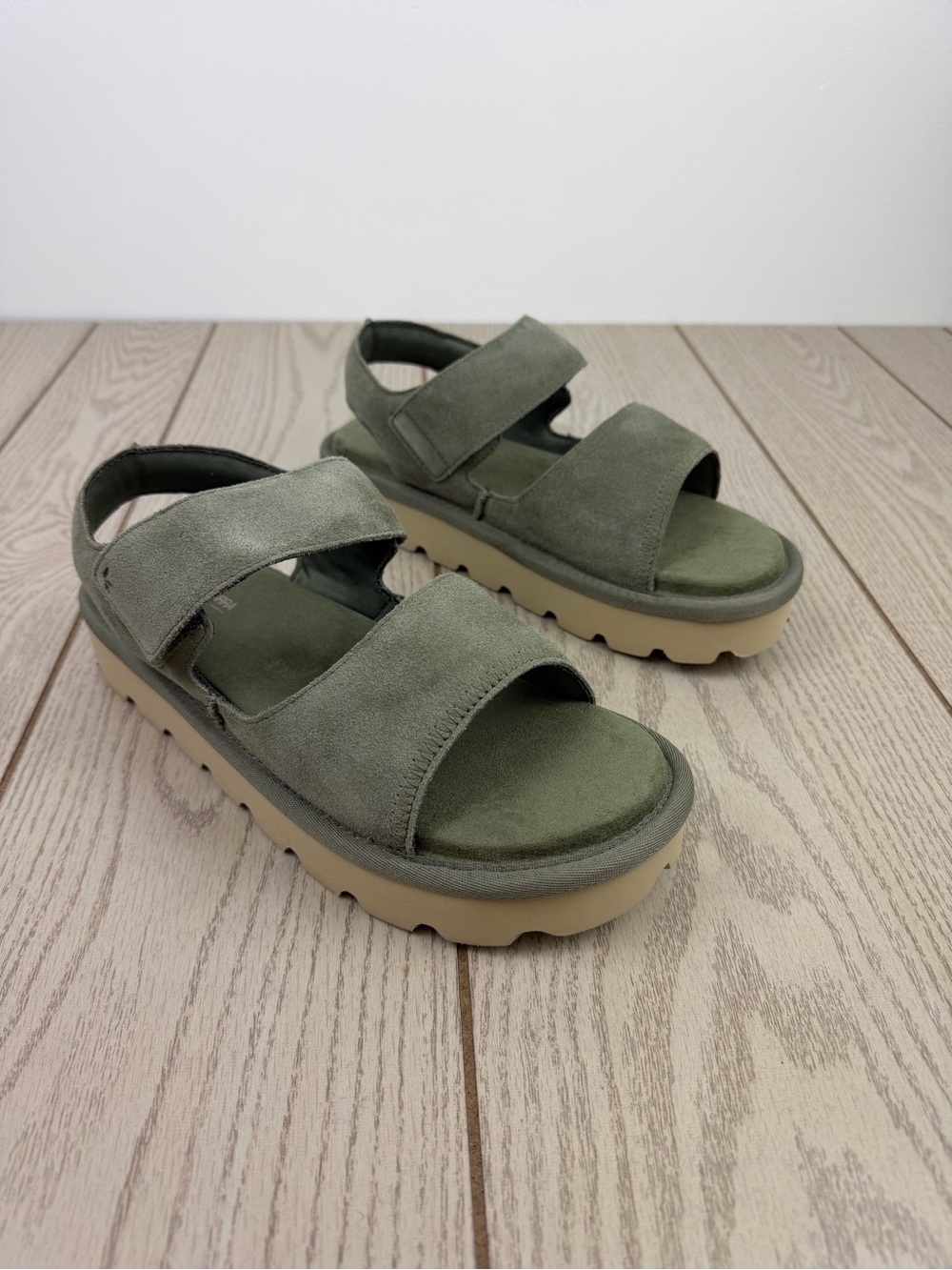 Koolaburra by UGG Women's Tizz Suede Slide Sandals US9 Limewash $80